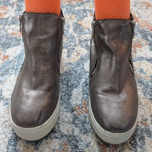 📸 Steve Madden JWedgie Silver Boots - Picture 2 of 6